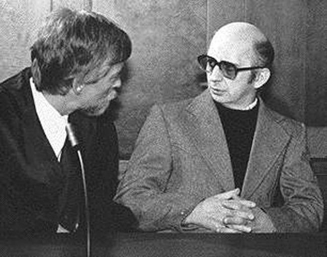 Mặc dù không thông minh nhưng Kroll lại có thủ đoạn gây án vô cùng tàn ác và đáng sợ. Gã sát nhân khiến cảnh sát mất nhiều thời gian mới xác định được danh tính. Sau hơn 20 năm gây án, cảnh sát mới bắt được Kroll.