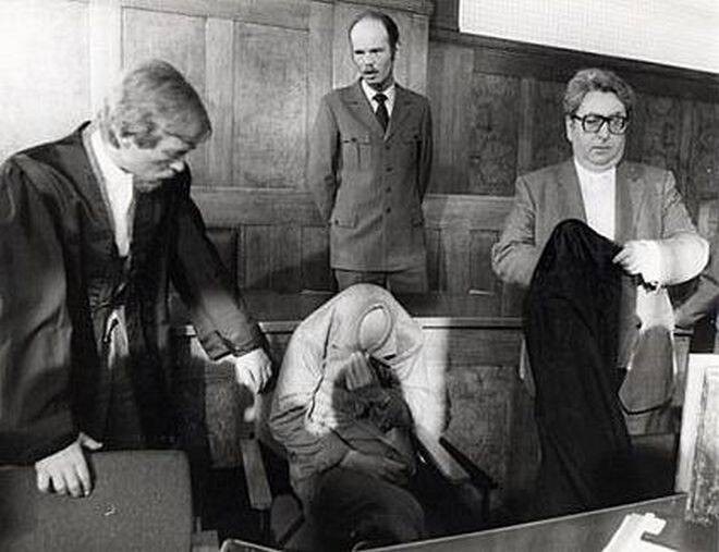 Vào năm 1976, cảnh sát cũng tìm ra danh tính của Kroll và bắt giữ y về những tội ác đã gây ra. Tại cơ quan điều tra, gã thừa nhận giết 14 người.