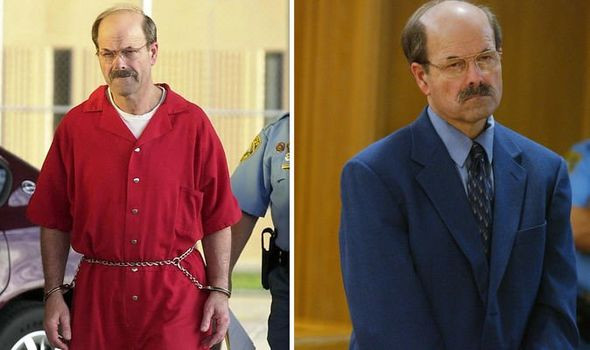 Đến tháng 8/2005, tòa tuyên án Rader 10 tội danh Giết người cấp độ I. Theo đó, gã đối mặt với 10 bản án chung thân nối tiếp để trả giá cho tội ác đã gây ra. Mời độc giả xem video: Đà Nẵng điều tra vụ giết người rồi chôn xác nhiều lần. Nguồn: VTC14