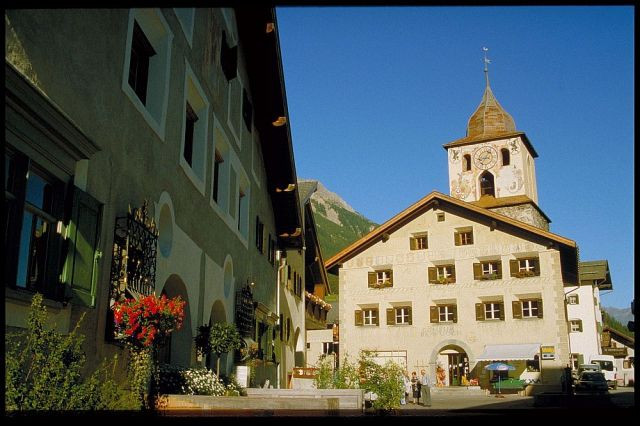 Lãnh đạo của làng Bravuogn hy vọng quy định này sẽ tạo ra môi trường nghỉ dưỡng an toàn và hạnh phúc hơn cho du khách.