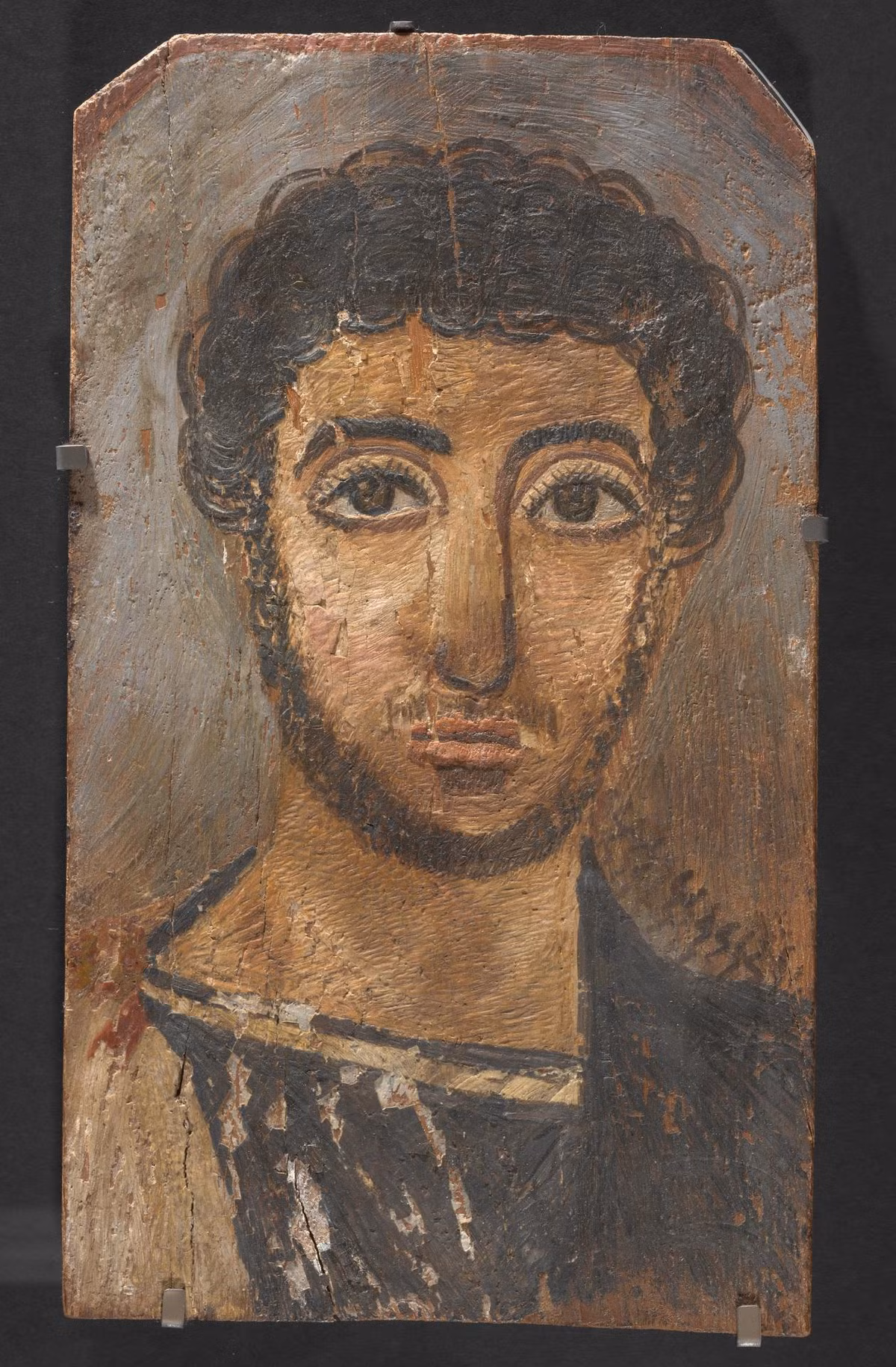 Trong những năm qua, các chuyên gia tìm được khoảng 1.000 bức tranh chân dung xác ướp có niên đại hàng ngàn năm tuổi.