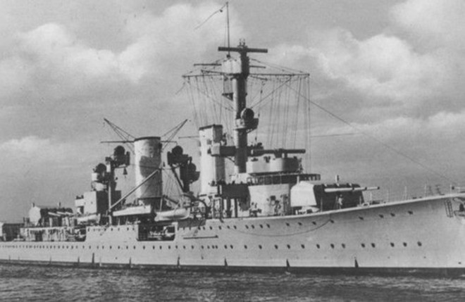 Theo thông báo của Công ty điện lực Statnett (Na Uy), các kỹ sư phát hiện xác tàu chiến Karlsruhe của Đức quốc xã ở độ sâu 490m ngoài khơi Na Uy. Họ tìm thấy con tàu này khi kiểm tra tuyến cáp điện dưới biển cách thành phố Kristiansand khoảng 24 km.