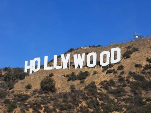 Ngày nay, bảng hiệu "Hollywood" do Hollywood Sign Trust - một tổ chức phi lợi nhuận, quản lý và quảng bá.