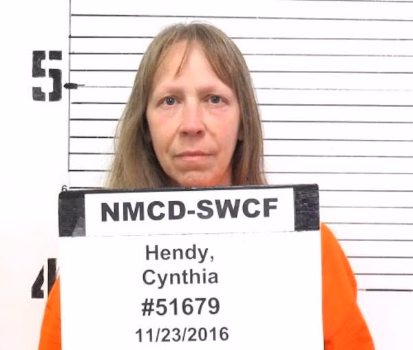 Sinh năm 1960, Cynthia lớn lên trong khi phố nghèo ở ngoại ô Everett, Washington. Do mẹ nghiện rượu nên cô thường bị bỏ đói. Khi còn nhỏ, Cynthia bị bạn trai của mẹ đánh đập. Mọi chuyện tồi tệ hơn sau khi mẹ của cô kết hôn. Người cha dượng định xâm hại Cynthia khi cô 11 tuổi nhưng may mắn thoát được.