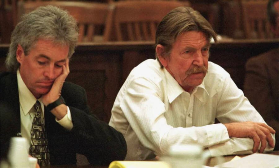 Do làm chứng tố cáo những tội ác của người tình nên Cynthia được tòa tuyên án 36 năm tù giam. Trong khi đó, David bị kết án 224 năm tù giam nhưng chết trong tù vào năm 2002 vì lên cơn đau tim. Cảnh sát cũng phát hiện 2 đồng phạm khác là con gái ruột của David tên Jesse Ray và người bạn Dennis Roy Yancy. Trong khi Jesse bị kết án 9 năm tù thì Dennis đối mặt bản án 30 năm tù giam. Mời độc giả xem video: Đà Nẵng điều tra vụ giết người rồi chôn xác nhiều lần. Nguồn: VTC14