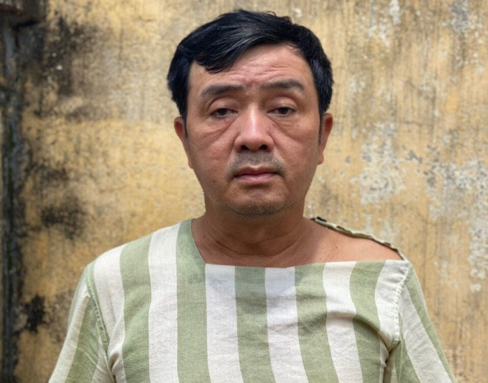 Tai xe o to khach bi danh tu vong sau mau thuan khi tranh xe