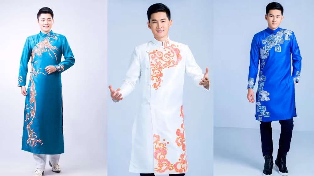 Áo dài dành cho nam sử dụng nhiều màu sắc nổi bật như trắng, vàng đồng, xanh... kèm theo những họa tiết tinh xảo mang lại sự trẻ trung, lịch lãm cho người mặc. Mời độc giả xem video: Áo dài nét đẹp truyền thống người Việt. Nguồn: VTC10