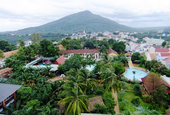 Bình Long và Phước Long là 2 thị xã thuộc tỉnh Bình Phước. Ngoài 2 thị xã này, Bình Phước còn có TP Đồng Xoài cùng 8 huyện: Bù Đăng, Bù Đốp, Bù Gia Mập, Chơn Thành, Đồng Phú, Lộc Ninh, Hớn Quản và Phú Riềng. Ảnh: Báo Bình Phước.