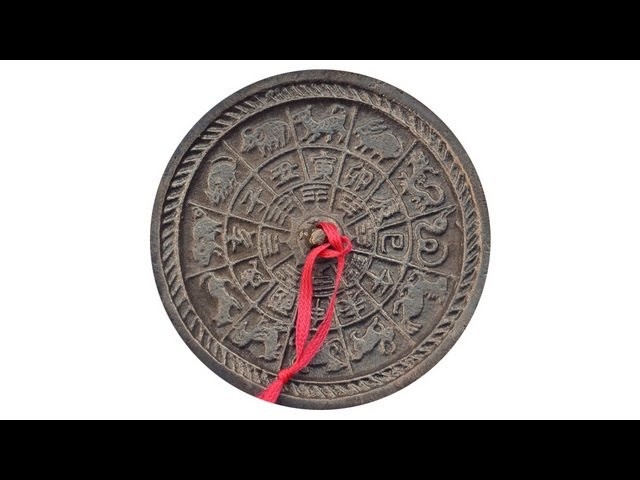 Theo các chuyên gia, những chiếc gương đồng có niên đại hàng ngàn năm tuổi cất giấu những bí mật thú vị.