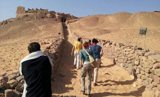 Các chuyên gia tìm thấy ngôi mộ của Heqaib III - con trai "quý bà Sattjeni" trong cuộc khai quật trước đó tại Qubbet el-Hawa.