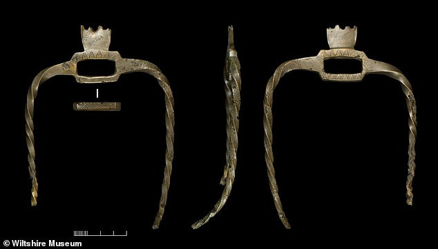 Cụ thể, Tiến sĩ Thomas Booth và các đồng nghiệp phát hiện người dân sống ở thời kỳ đồ đồng có truyền thống lưu giữ hài cốt tổ tiên như di vật và lưu truyền chúng qua nhiều thế hệ.