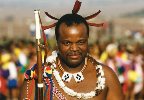 Quốc vương Mswati III của Swaziland là một trong những thành viên hoàng gia nổi tiếng nhất thế giới có những cách chọn vợ vô cùng đặc biệt. Ông là con trai vua Sobhuza II.