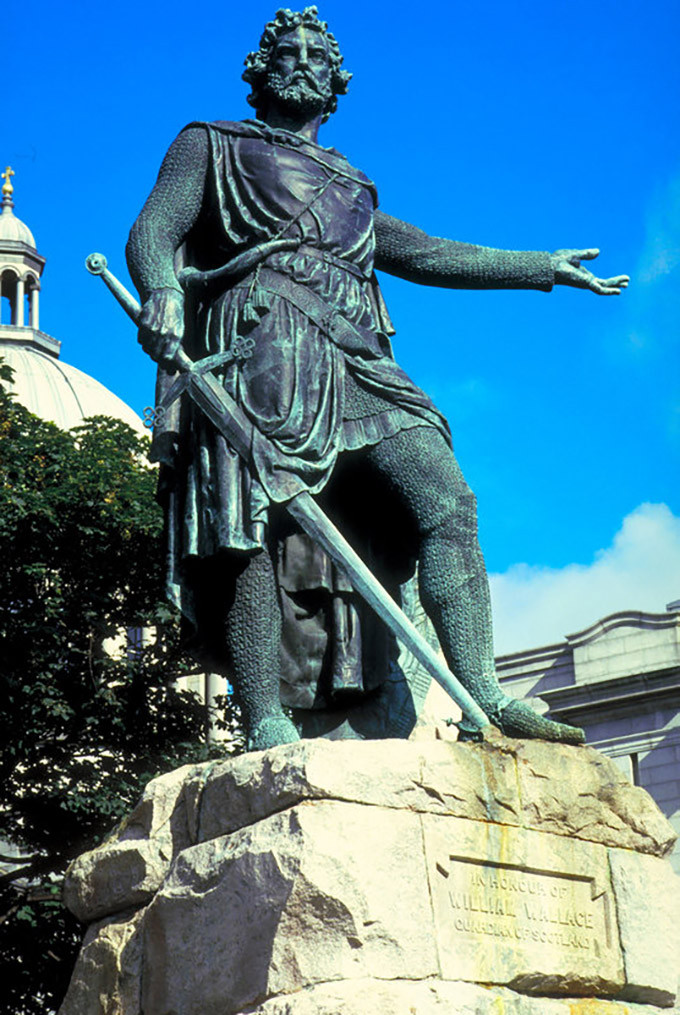 Vì mục tiêu trên, lực lượng quân đội do hiệp sĩ Wallace có nhiều cuộc giao tranh đẫm máu với quân đội Anh dưới thời Vua Edward I.