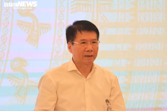 Ngo doc hang loat vi pate Minh Chay: Bo nao chiu trach nhiem?