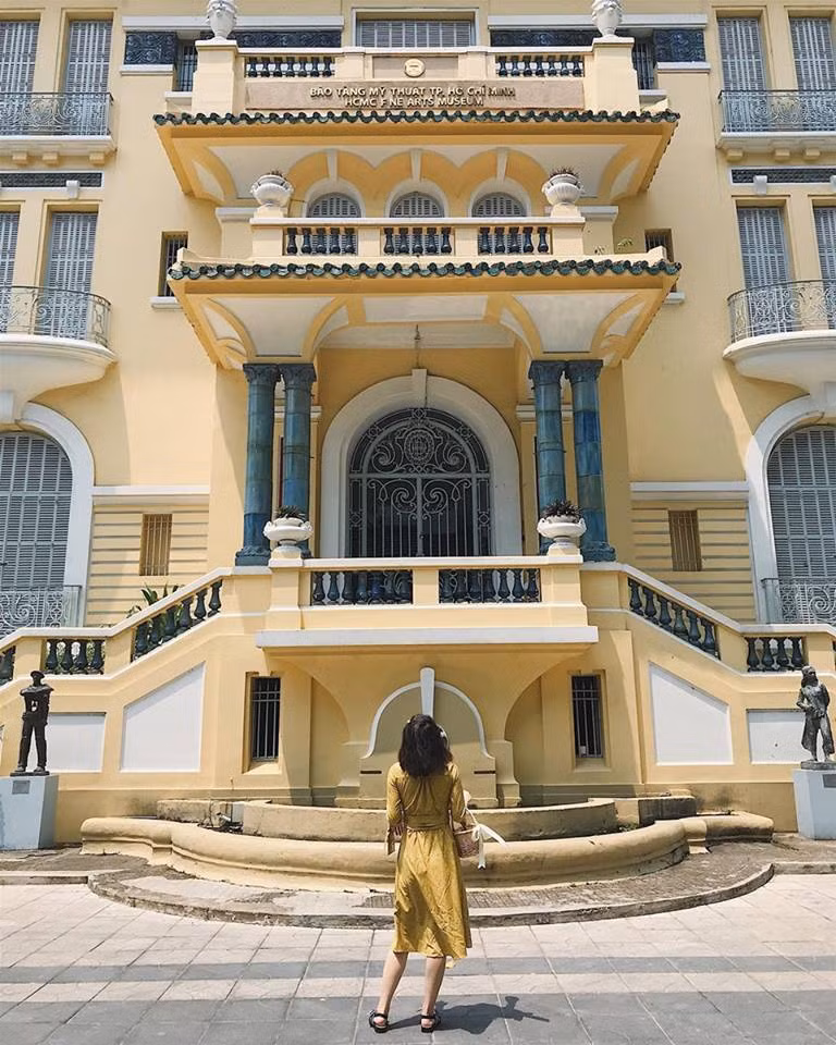 Kể từ khi đi vào hoạt động đến nay, Bảo tàng Mỹ thuật TP.HCM được xem là một trong những trung tâm nghệ thuật lớn nhất Việt Nam. Mỗi năm có hàng trăm nghìn lượt khách tới bảo tàng tham quan, chụp ảnh.