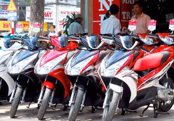 Khi nao het han dang ky sang ten xe mua qua nhieu doi chu?