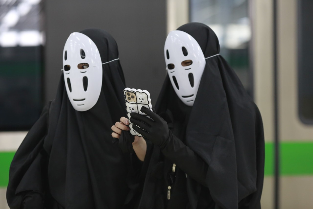 Tuy nhiên, do vẫn đang trong giai đoạn thử nghiệm nên tàu Cát Linh - Hà Đông chưa xác định được đối tượng khách. Chủ yếu vẫn là các bạn trẻ tới check-in.