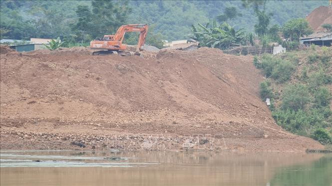 Vu do dat da thai xuong song Ma: Tinh uy Thanh Hoa chi dao xac minh