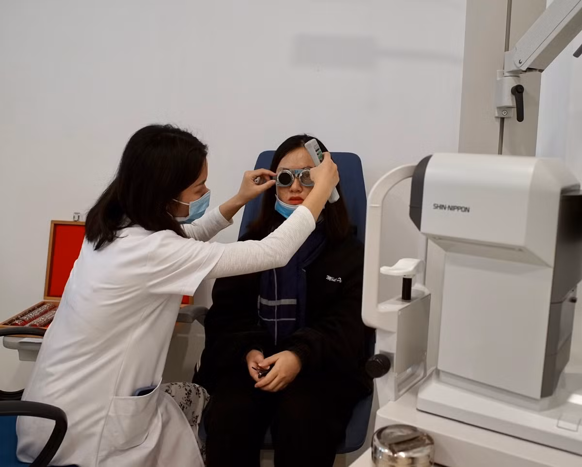 Ty le tre em can thi, loan thi do hoc online gia tang