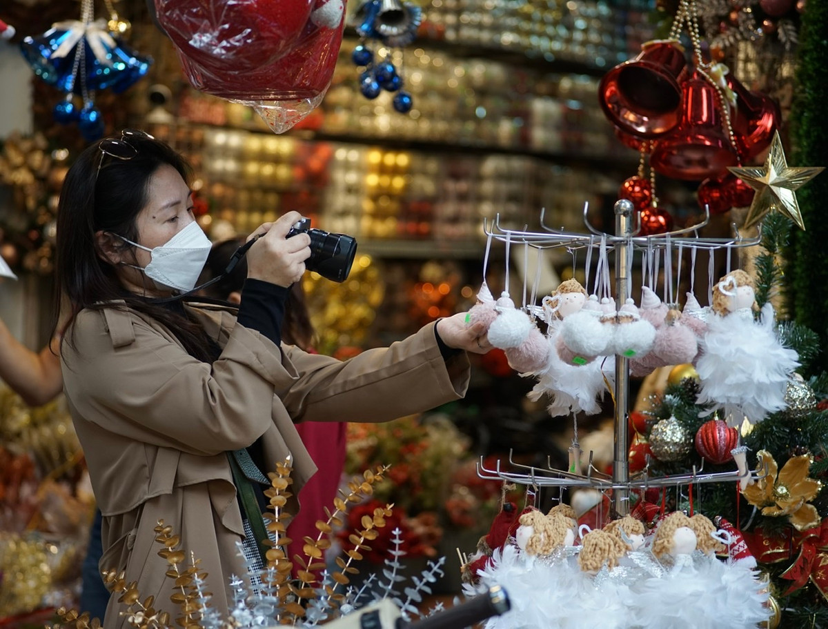 Nhiều không không bỏ lỡ cơ hội tới ghi lại những khoảnh khắc đẹp nhất vào dịp này.