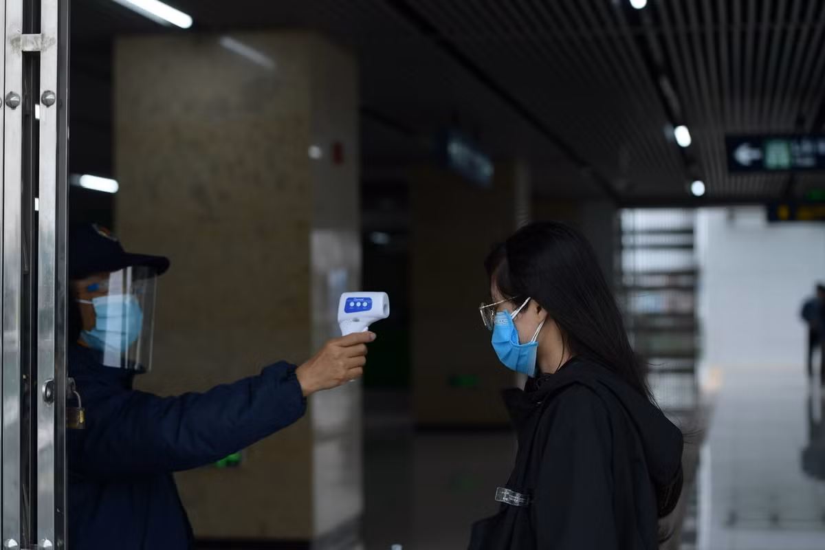 So với 2 ngày cuối tuần vừa qua, lượng người trải nghiệm đường sắt Cát Linh - Hà Đông đã giảm hẳn.