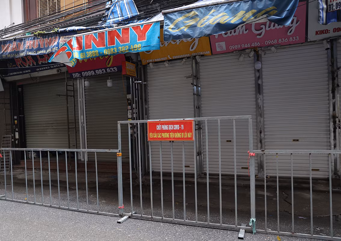 Đại diện UBND xã Ninh Hiệp cho biết đang tiến hành truy vết những người có liên quan tới ca F0 bán hàng tại chợ.