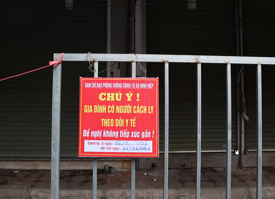 CDC Hà Nội cũng đã phát thông báo tìm người tới chợ Ninh Hiệp mua bán trong khoảng thời gian từ ngày 20-31/10.