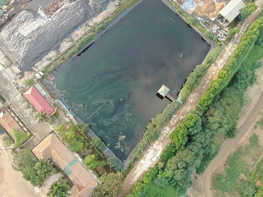 Theo báo cáo, tại bãi rác Nam Sơn đang tồn đọng khoảng 554.774m3 nước rỉ rác được chứa tại 5 vị trí.