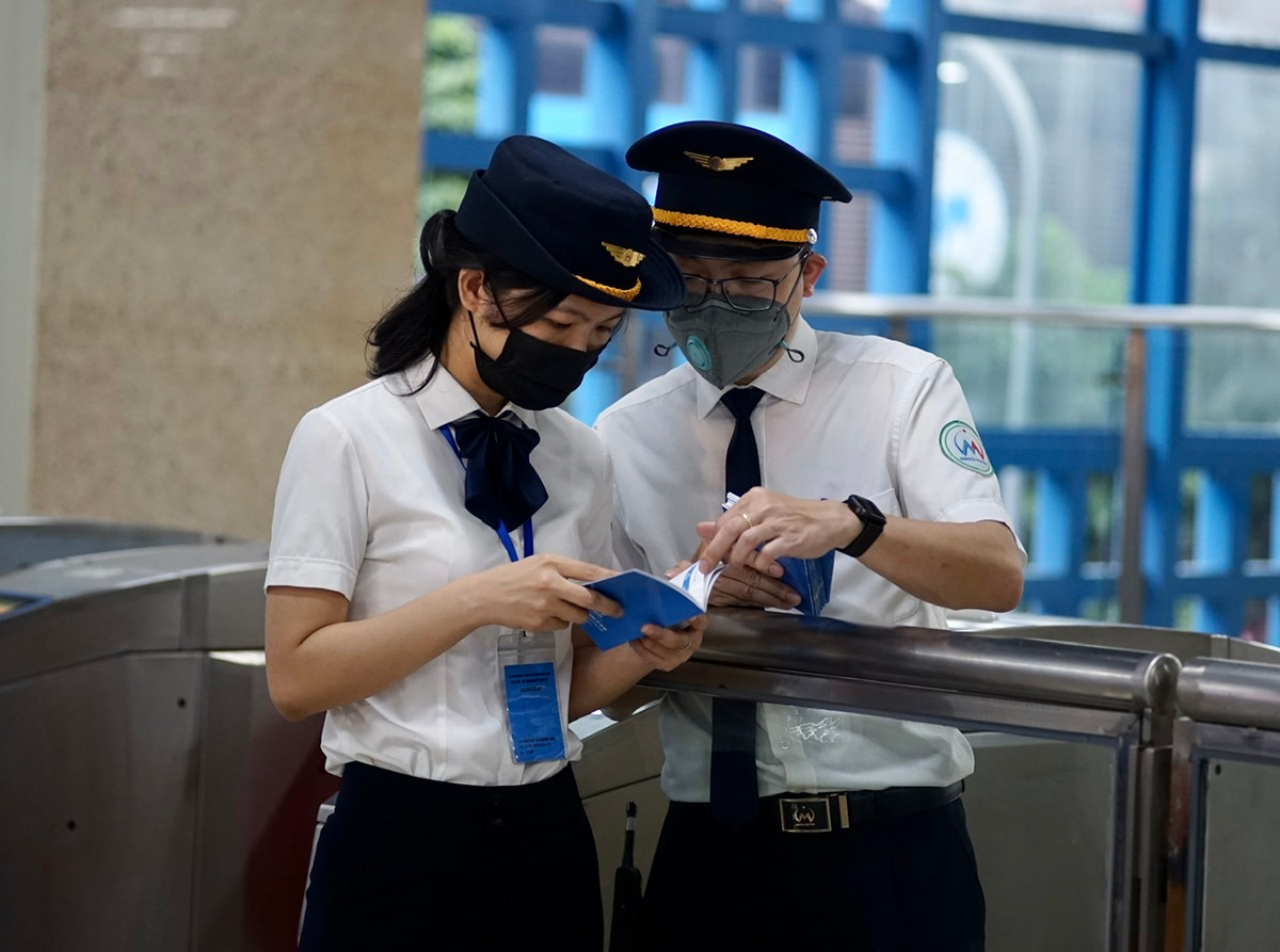 Theo Ban Quản lý dự án Đường sắt Cát Linh - Hà Đông, trong 15 ngày đầu tiên đi vào hoạt động, tàu sẽ phục vụ miễn phí hoàn toàn.