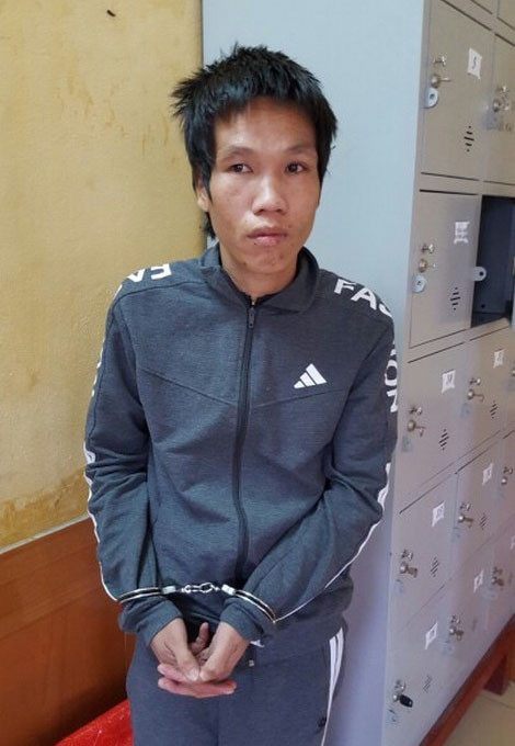 Tuy nhiên, trong quá trình điều tra xác minh, sau khi sàng lọc các đối tượng nghi vấn có mặt tại địa phương và khu vực lân cận, lực lượng Công an đặc biệt chú ý đến đối tượng Lương Trọng Thăng (SN 1986) ở cùng thôn với gia đình nạn nhân.