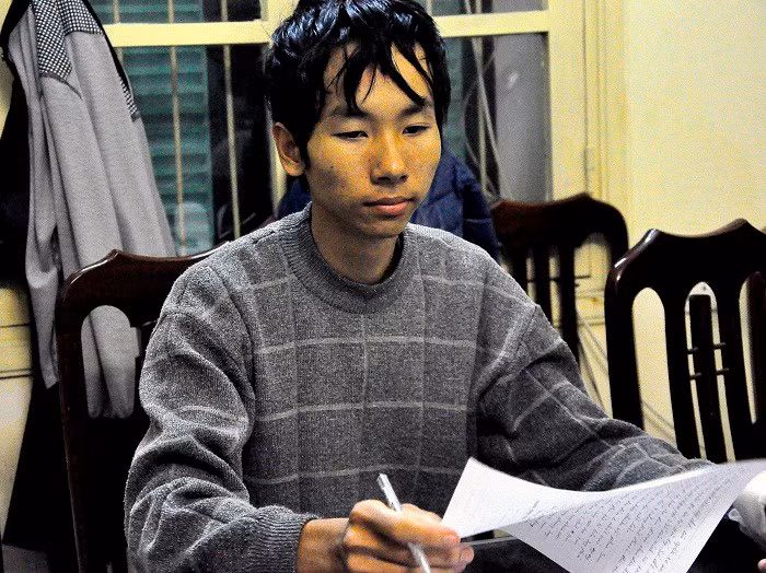 Gần 100 cán bộ, chiến sỹ Công an các phòng nghiệp vụ, Công an Hà Nội được điều động đã phối hợp với Công an huyện Thường Tín điều tra làm rõ. Chân dung kẻ sát nhân nhanh chóng được dựng lên từ những thông tin thu thập được. Nghi can được xác định là Nguyễn Văn Đạt (20 tuổi, trú tại thôn 4, xã Yên Thịnh, huyện Yên Định, tỉnh Thanh Hóa), lên Hà Nội sinh sống và không có nghề nghiệp ổn định.