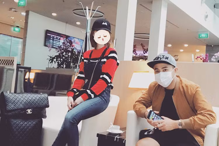 Ngọc Trinh đăng ảnh che gương mặt bị sưng sau khi vừa nhổ răng.