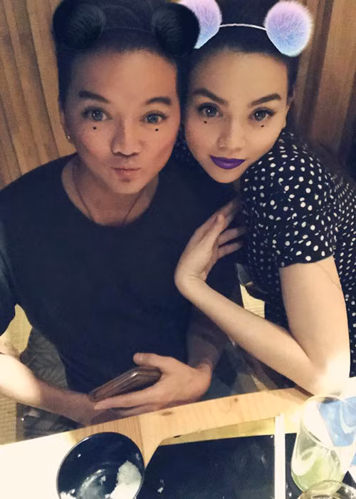 Mr Đàm và Hà Hồ công khai hình ảnh thân thiết xóa tan tin đồn mối quan hệ rạn nứt trong thời gian gần đây.