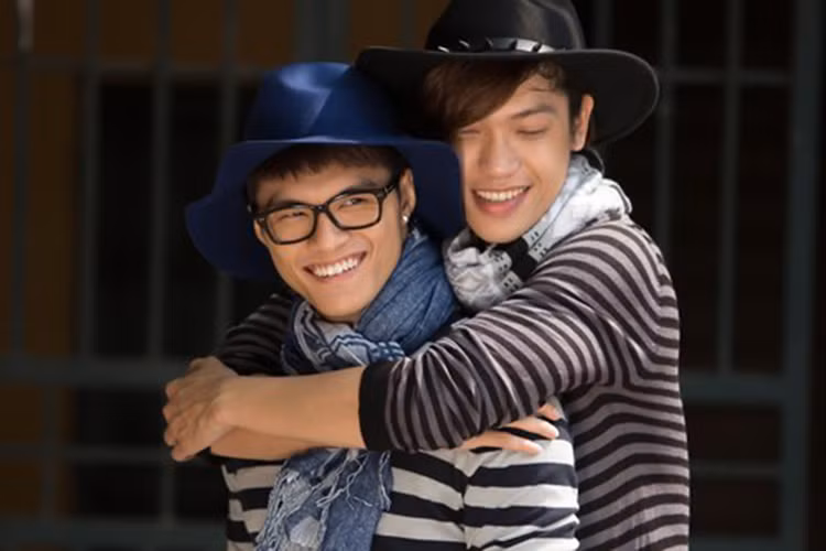 Năm 2014, Hiền Sến và Lâm Vinh Hải thực hiện bộ phim ngắn lấy đề tài về tình yêu đồng tính. Ảnh: Khám phá