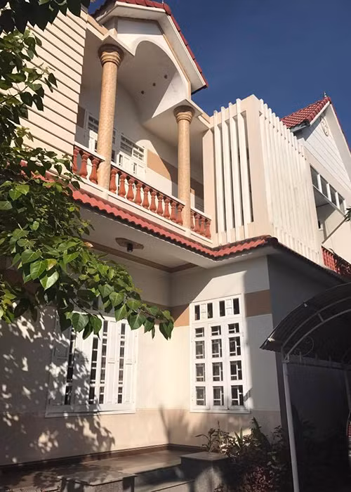 Cuối năm 2016, "Ngọc nữ Bolero" Tố My tiết lộ nhờ chạy show liên tục và được bố mẹ hỗ trợ tài chính, cô tậu căn nhà 5 tỷ đồng. Ảnh: FBNV