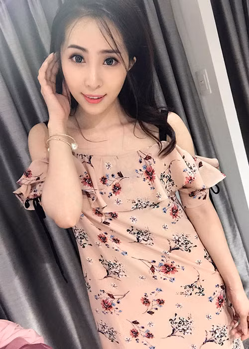 "Cá sấu chúa" Quỳnh Nga xinh đẹp hút hồn.