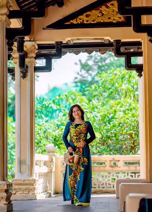 Bảo Anh đăng tải hình ảnh của mẹ đồng thời giãi bày tâm sự: "Mẹ là người đẹp nhất. Thời gian ơi xin đừng làm tổn thương người nhé".