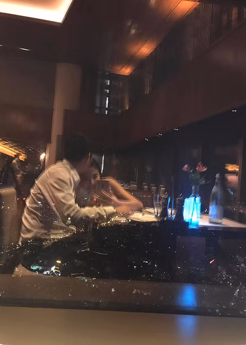 Ngọc Duyên khoe ảnh hẹn hò bạn trai 42 tuổi là một trong những tin tức sao Việt trong ngày 3/8.