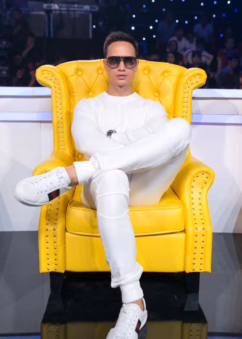 Kim Lý có phong cách thời trang lịch lãm. Dù ở đời thường hay sự kiện, anh đều xuất hiện chỉn chu.