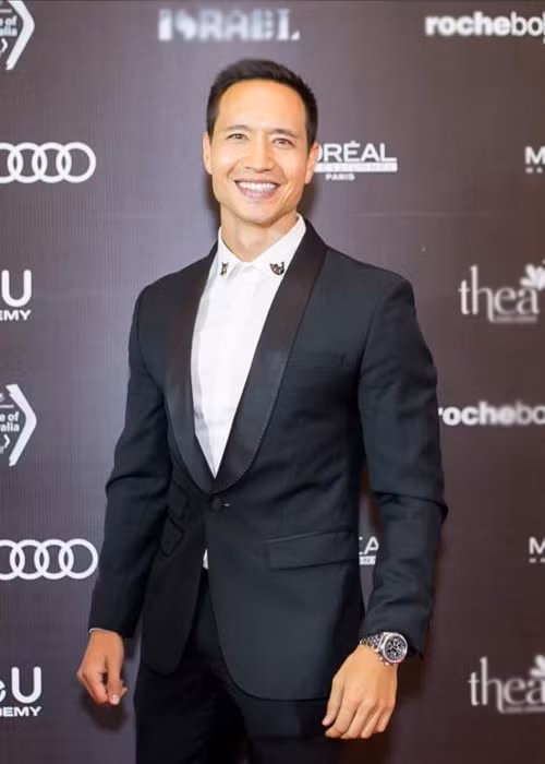 Nụ cười rạng rỡ luôn thường trực trên môi là một trong những điểm thu hút của Kim Lý.