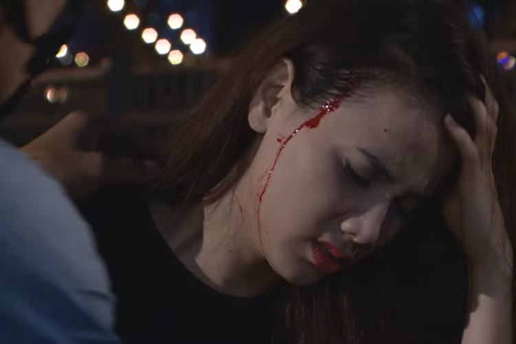 “Vực thẳm vô hình” cũng đánh dấu sự trở lại của Trang Nhung sau thời gian vắng bóng để tập trung cho cuộc sống gia đình riêng.