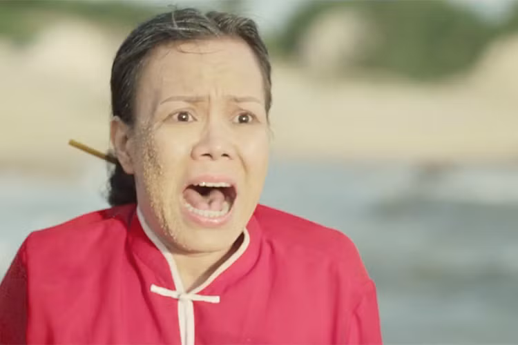 “Hoán đổi” quỵ tụ dàn diễn viên đình đám: Nhã Phương, Ngô Kiến Huy, Trấn Thành, Việt Hương, Huỳnh Lập. Phim dự kiến khởi chiếu vào ngày 29/12/2017.