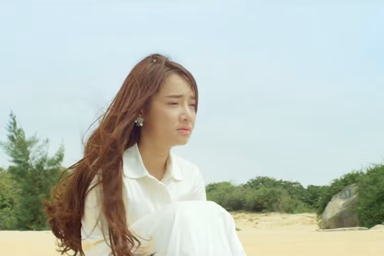 Nha Phuong hot hoang khi bi “hoan doi” than xac voi Viet Huong