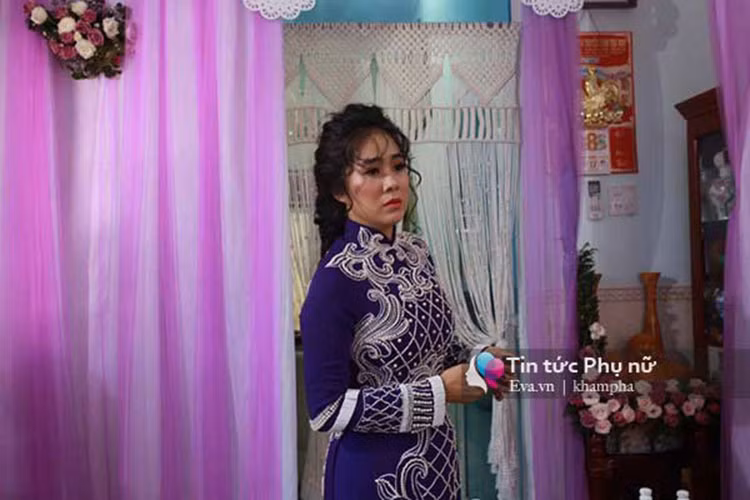 Trước giờ làm lễ với Trung Kiên, Lê Phương tỏ ra khá căng thẳng. Ảnh: Khám Phá