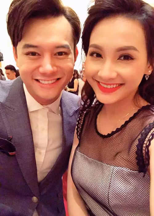 Anh Dũng hội ngộ "vợ" Bảo Thanh tại sự kiện. Vừa qua, cả hai gây chú ý với vai cặp vợ chồng Thanh - Vân trong "Sống chung với mẹ chồng".