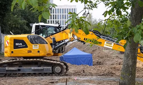 Duc so tan 7 van nguoi vi phat hien bom 1,8 tan