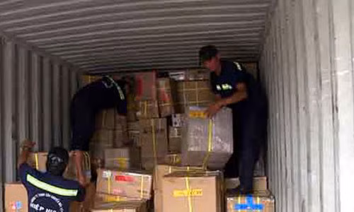 Vu 213 container boc hoi: Lo dien chieu buon lau cuc khung-Hinh-2