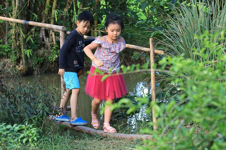 “Bố ơi! Mình đi đâu thế?” mùa 4 phát sóng thứ 7 hàng tuần vào lúc 12h00 trên kênh VTV3 bắt đầu từ ngày 19/8/2017.