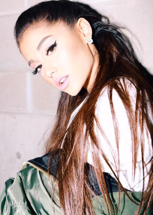 Sau khi đóng kịch, Ariana tham gia bộ phim truyền hình Victorious và “Sam &amp; Cat”. Các nhân vật của cô đều được thanh thiếu niên yêu thích.