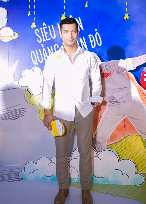 Trương Thế Vinh háo hức đến thưởng thức phần 2 của bộ phim "Nắng".